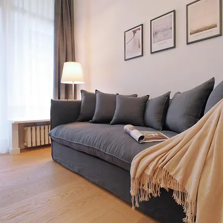 Contempora - Lovely One-bedroom, Tonoli, Citylife דירה
