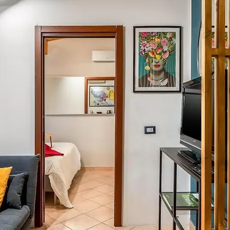 Apartment The First - Central Station *