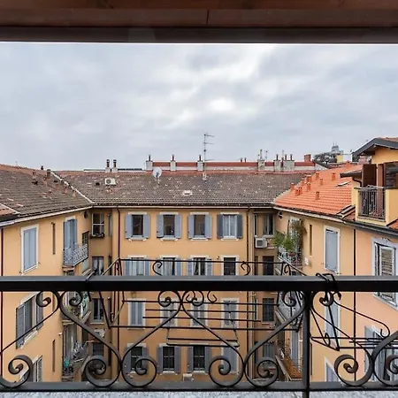 The First - Central Station Appartamento *