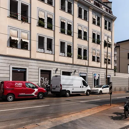 Isola District Terrace -youhosty Lägenhet