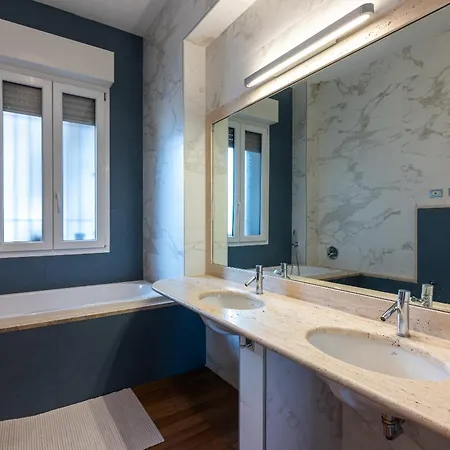 Apartment De Amicis
