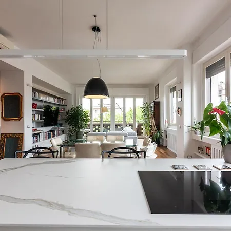 De Amicis Apartment