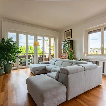 Apartment De Amicis *