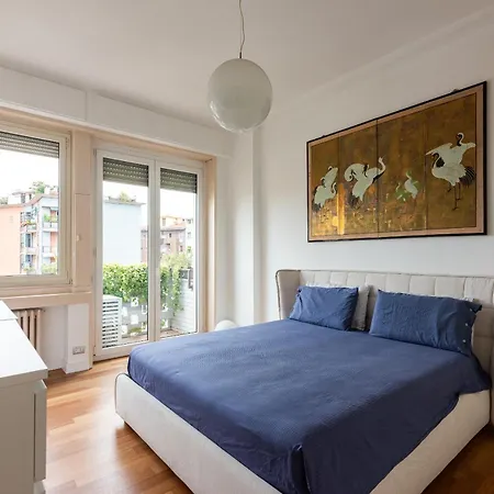 De Amicis Apartment *