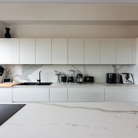 De Amicis Apartment