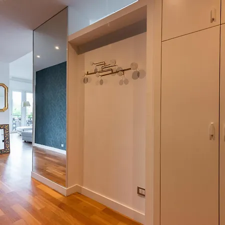 De Amicis Apartment Milan
