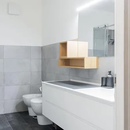 Апартаменты House Of Sunflowers 15 Min Da Duomo