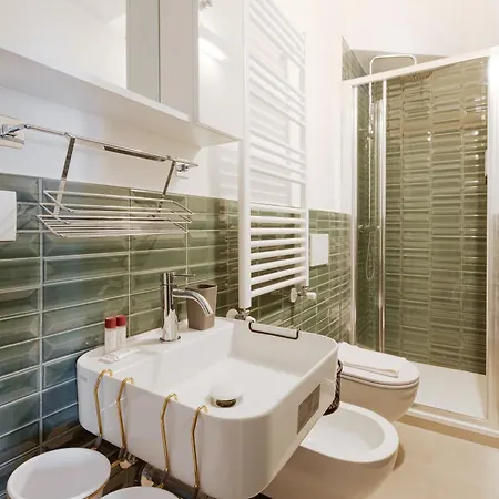 Guesthost - Corso Vercelli Cosy And Bright Apartament Mediolan