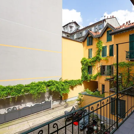 Guesthost - Corso Vercelli Cosy And Bright Apartament