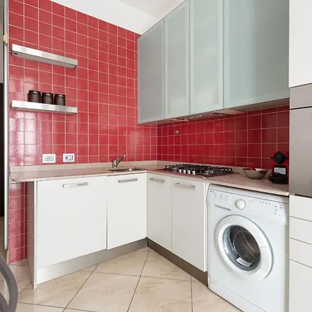 M4 Argonne Balcony * Milan