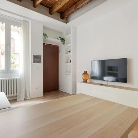 Guesthost - Bright -pasteur M1 Lägenhet Milano