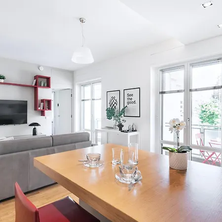 Easylife - - Rontgen 24d - Bocconi Apartman *