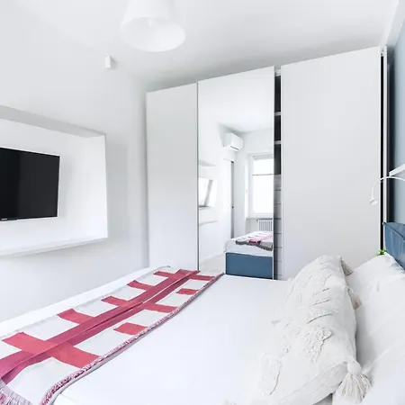 Easylife - - Rontgen 24d - Bocconi Apartman Milánó