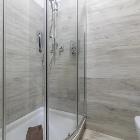 Chezromyk The Kosher Milano