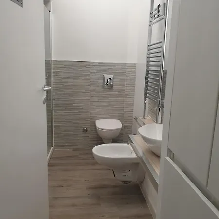 Apartamento Casa Pomezia-central Station New