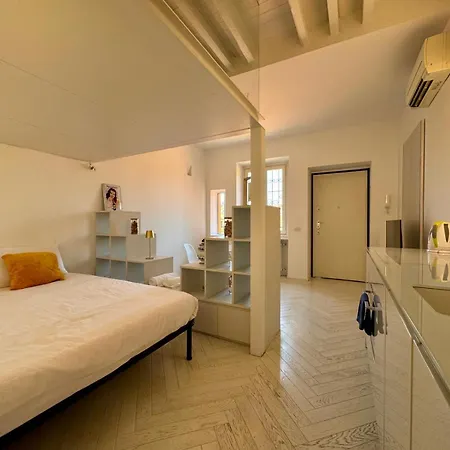 Romantic Navigli Apartment