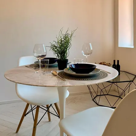 Romantic Navigli Apartment *
