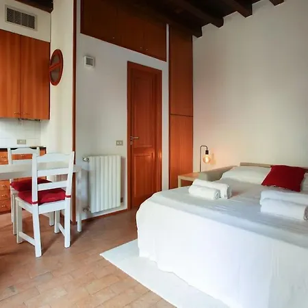 Charming Flat In Brera דירה