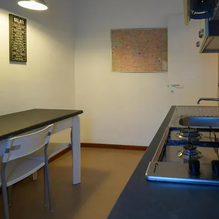 Apartment Graziosa Abitazione Immersa Nel Verde Milan