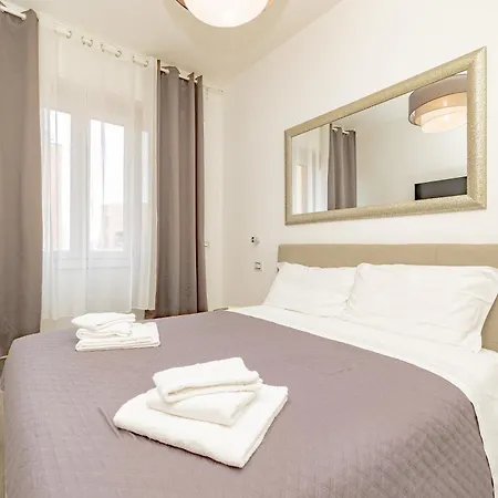 Guest house Cozy - 2 *