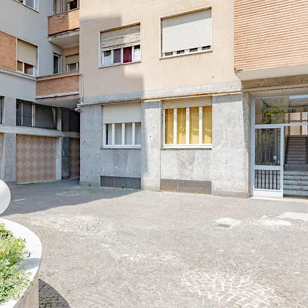 Pensión Luxury - 1 *