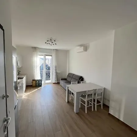 Paul's House Famagosta Milan