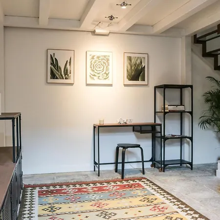 Apartment Rrrapido In Corso San Gottardo - 4 People