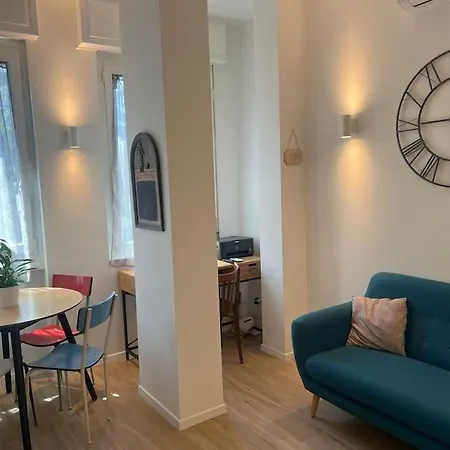 Martinetti 28 - Bilocale Nuovissimo * Milan