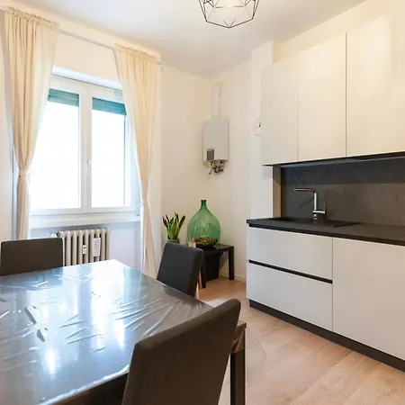 Youhosty - Pisa 18 Milaan