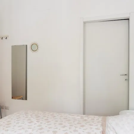 Youhosty - Pisa 18 Daire