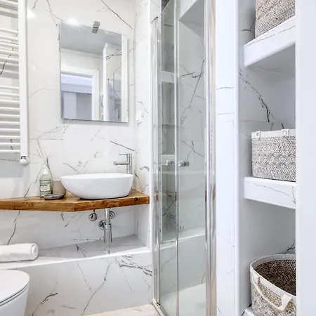 Apartment Joivy Modern Centre Flat Milan