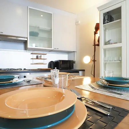 Cozy One Bedroom Close To Porta Venezia Milano