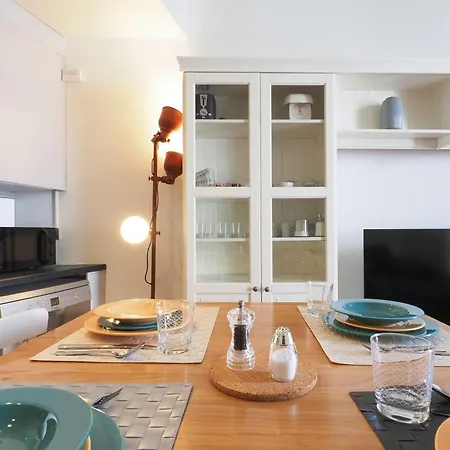 Daire Cozy One Bedroom Close To Porta Venezia