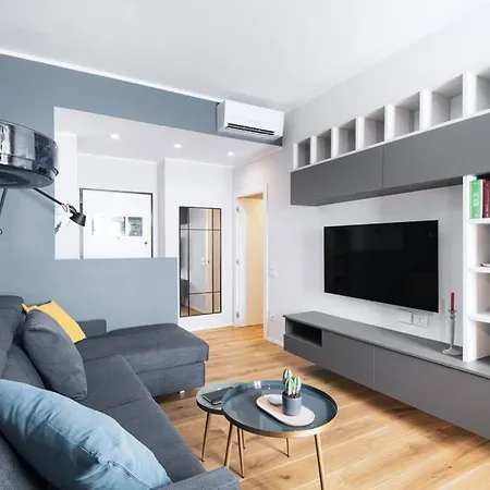 Easylife - Beautiful Flat With Balcony Pta Venezia *