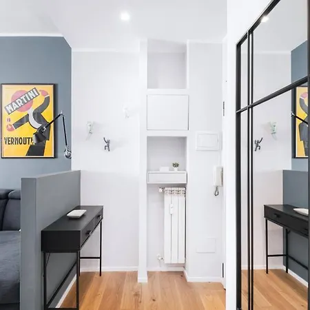 Easylife - Beautiful Flat With Balcony Pta Venezia * Milan