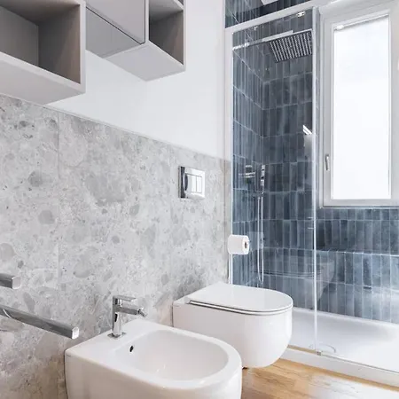 Easylife - Beautiful Flat With Balcony Pta Venezia Apartment Milan