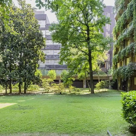 Easylife - Elegance A Few Steps From Citylife Next To M2 Pagano Apartment Milan