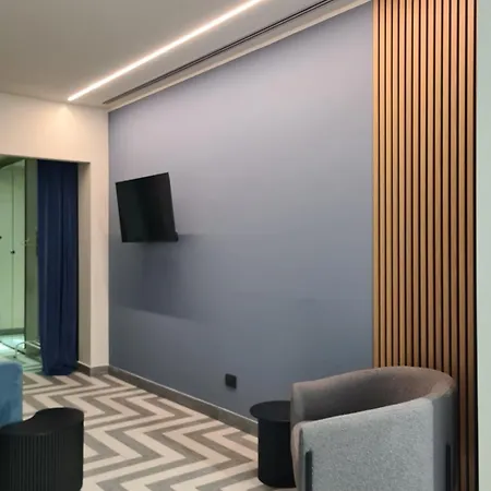 Serendipity - Navigli 4*