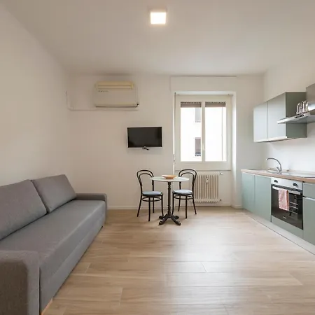 4 Pax - Via Brioschi, 94 * Milano