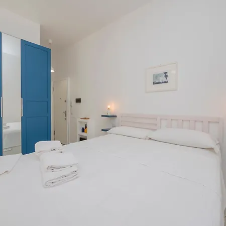 2 Pax Wi-fi- Via D'agrate, 19 C