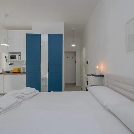 2 Pax Wi-fi- Via D'agrate, 19 C