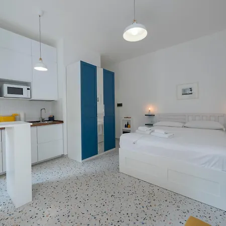 2 Pax Wi-fi- Via D'agrate, 19 C