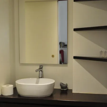 Antico E Moderno Al Centro Del Centro Di * Milaan