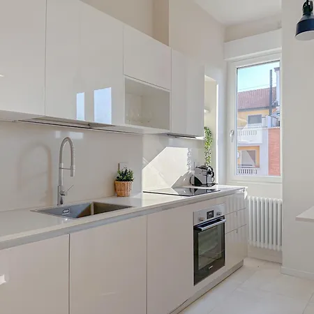 D'adda 16 - Luminosa - 3 Min Dal Naviglio Apartamento *