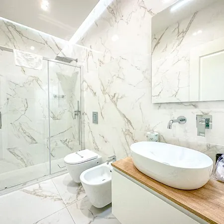 Banfi Luxury - Sauna Jacuzzi Privati ミラノ