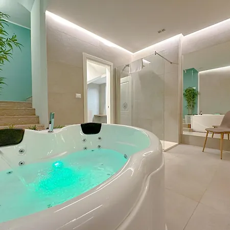 Banfi Luxury - Sauna Jacuzzi Privati * ميلان