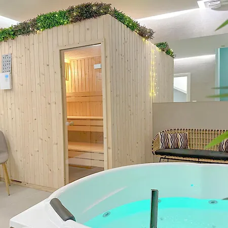 アパート Banfi Luxury - Sauna Jacuzzi Privati *
