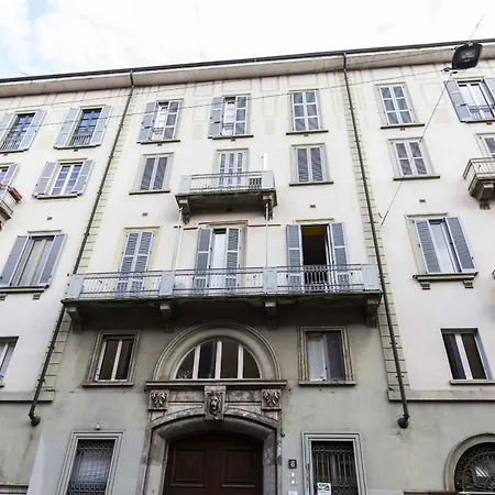 Castelfidardo 8 Milan
