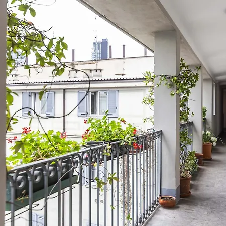 Castelfidardo 8 * Milan