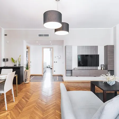 Easylife - Con Balcone In Centralefs Milan